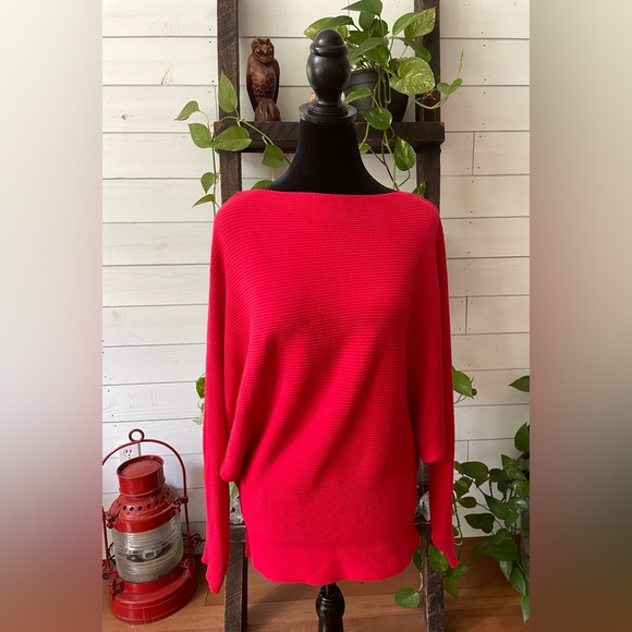 Makarthy: Sweater - Picture 16 of 17